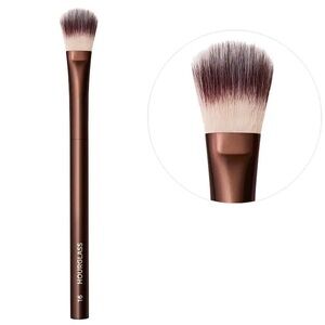 Hourglass 
No. 16 Highlighter Brush